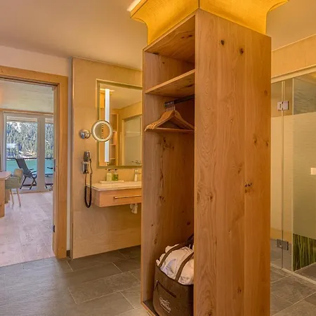 Haldensee - Naturerlebnis Und Wellnesshotel