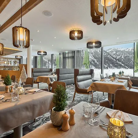 Отель Haldensee - Naturerlebnis Und Wellnesshotel Нессельвенгле